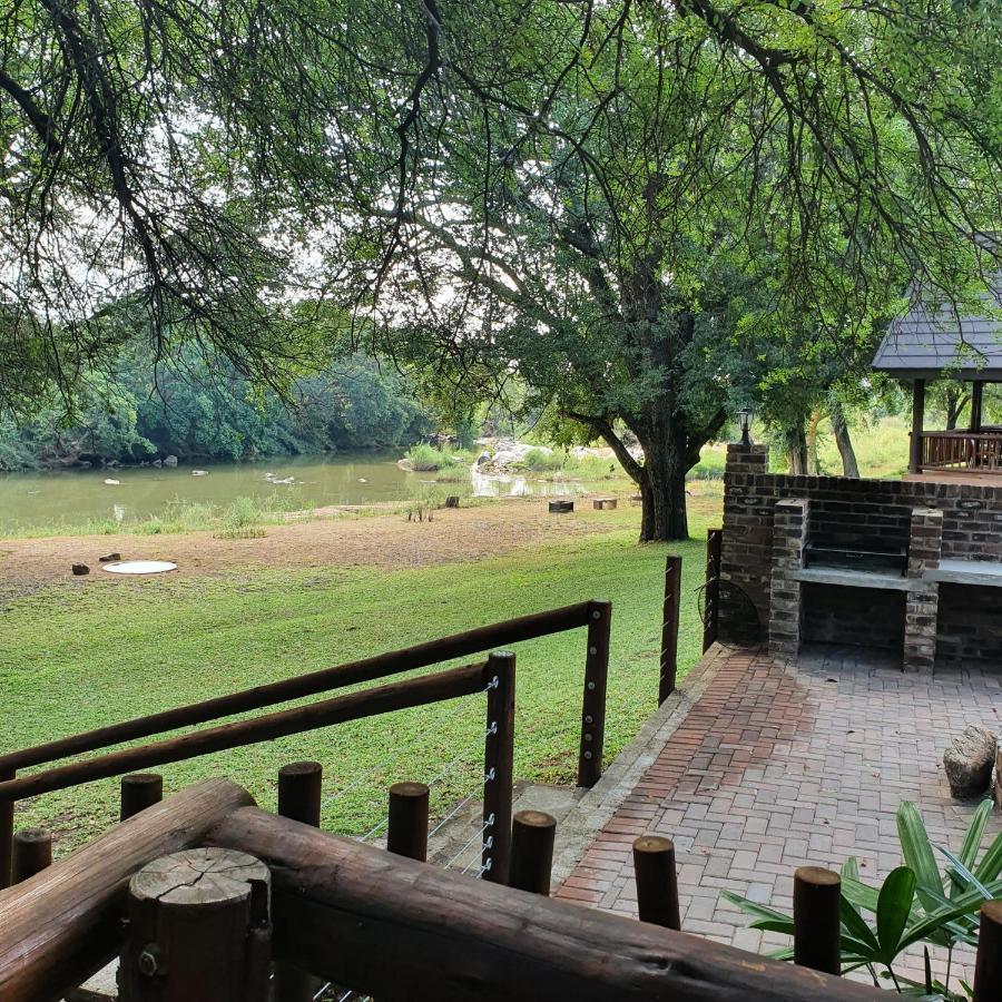 Ekuthuleni River Front Chalets Maruleng Exterior foto