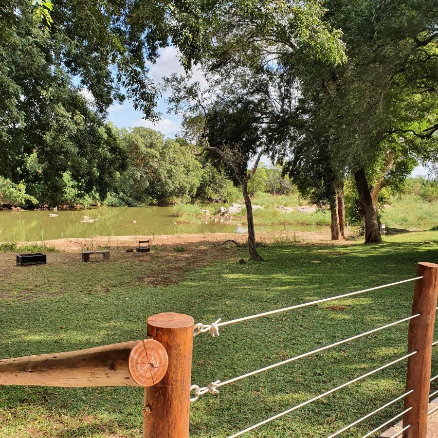 Ekuthuleni River Front Chalets Maruleng Exterior foto